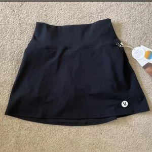 NWT Vuori Volley Skirt Skort Long * Black * Small